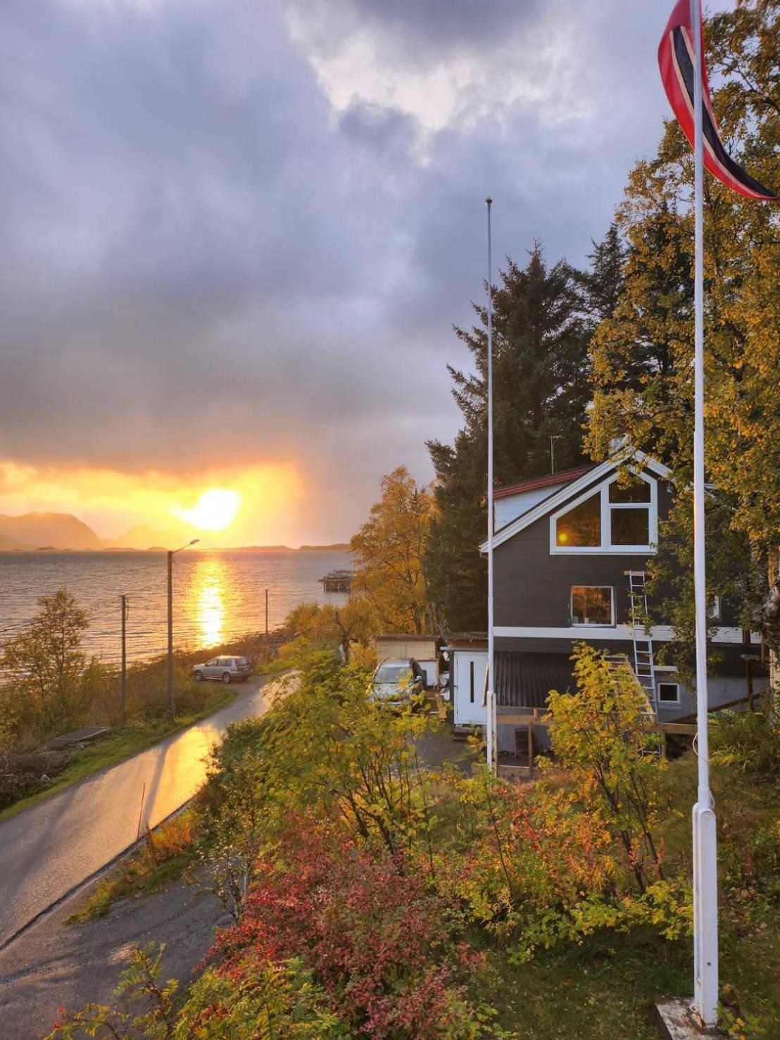 Villa Senja Skaland à Melkarhola Extérieur photo